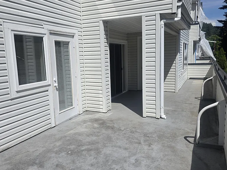 Issaquah Valley Place — Photo 17