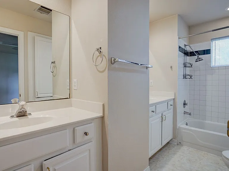 4502 Avenue B #B — Photo 21