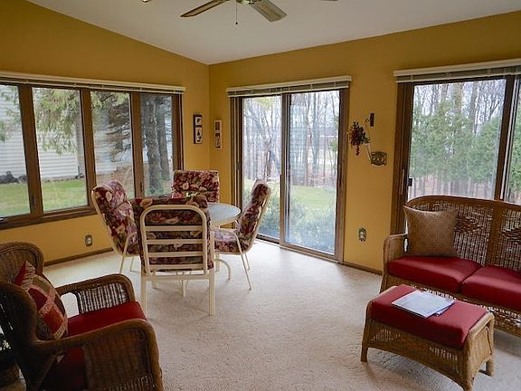 5th image of 800 Marshal Ct