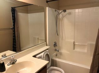 17573 Caprice Way, Victorville, CA 92395
