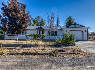 231 6th St, Metolius, OR 97741