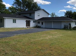 17425 Monroe St, Holstein, NE 68950