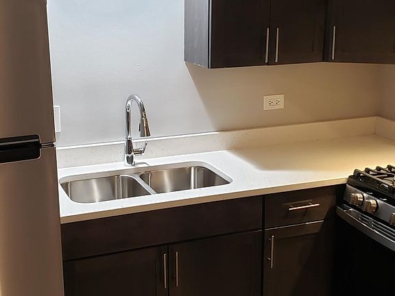 3rd image of 1212 N 33rd Ave APT 5C