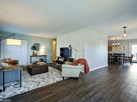 3rd image of 3790 Arrowwood Ln