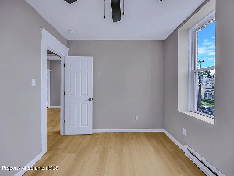 380 Scott St #4 — Photo 3