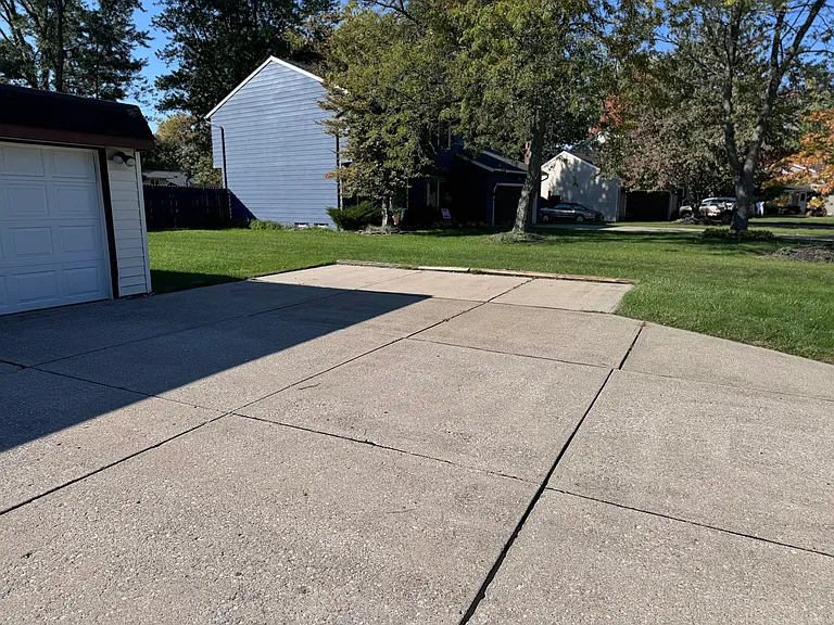 16936 Park Lane Dr — Photo 19