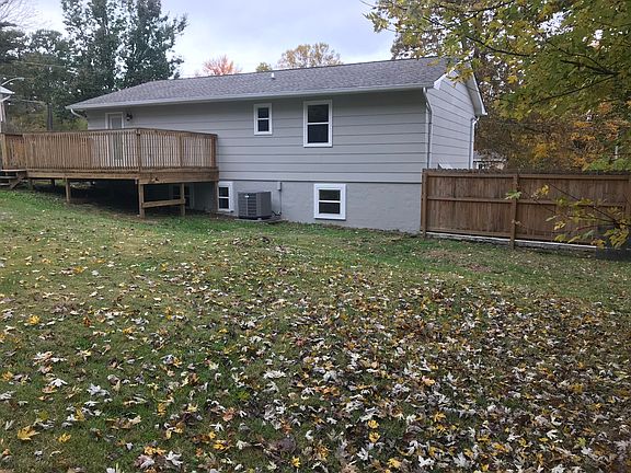 4th image of 5832 Wooded Acres Dr