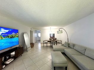 620 NE 12th Ave APT 102, Hallandale, FL 33009