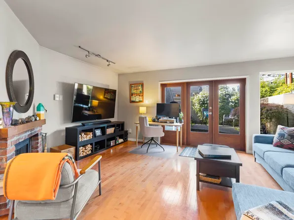 2535 York Ave #102, Vancouver, BC V6K 1E4