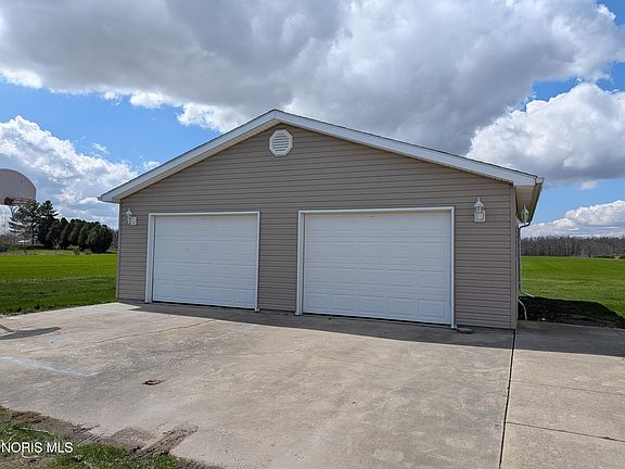 3rd image of 17156 Harris Rd