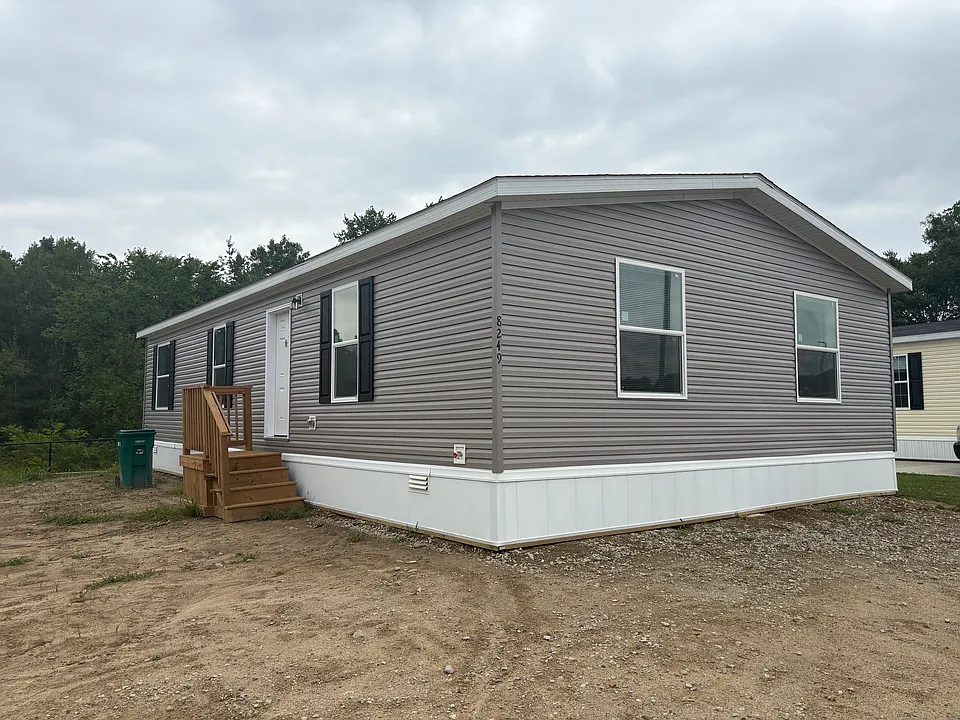8249 W Cygnes Cir
