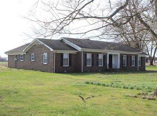 606 Old Horse Cave Rd, Cave City, KY 42749
