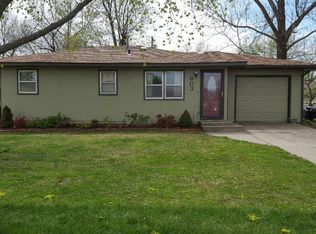 603 E Garfield St, Iola, KS 66749