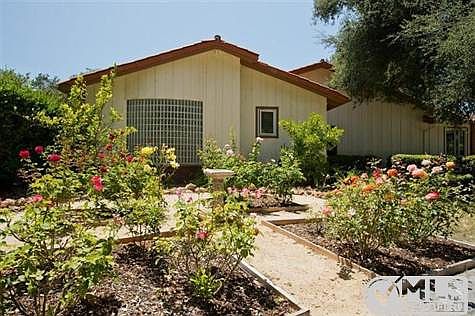 5th image of 31666 Foxfield Dr