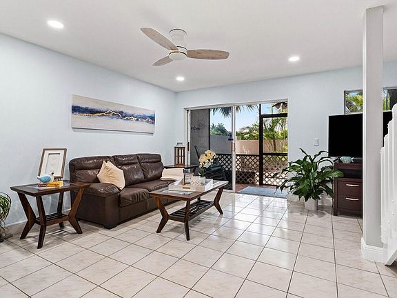 4th image of 10821 Cypress Glen Drive #10821