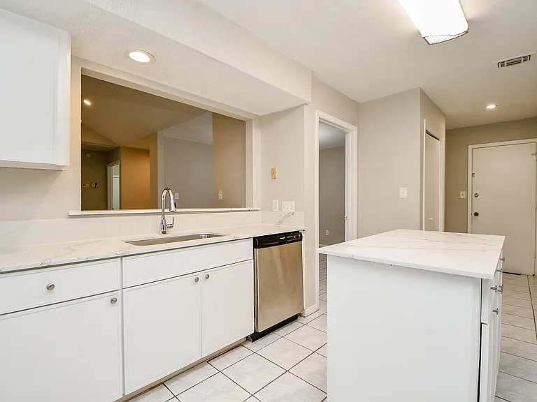 11411 Pepperdine Ln — Photo 17