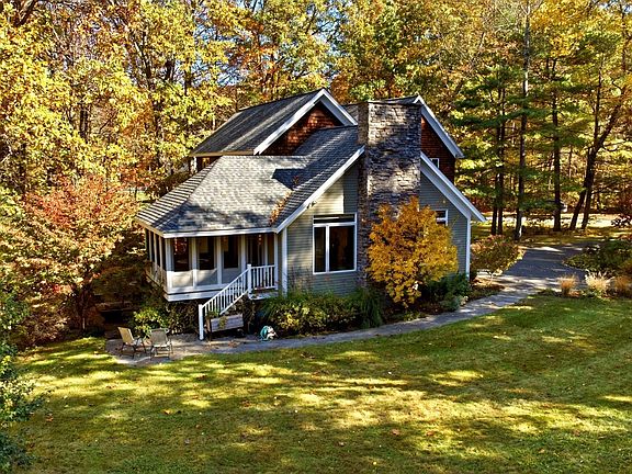 3rd image of 729 Park Hill Rd