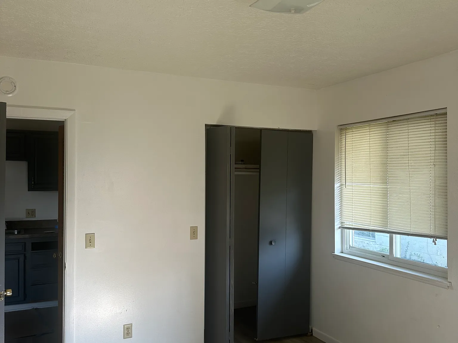 & 1239 Roslyn Ave, Akron — Photo 3