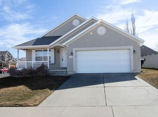 6723 W Oak Farms Dr, West Jordan, UT 84081