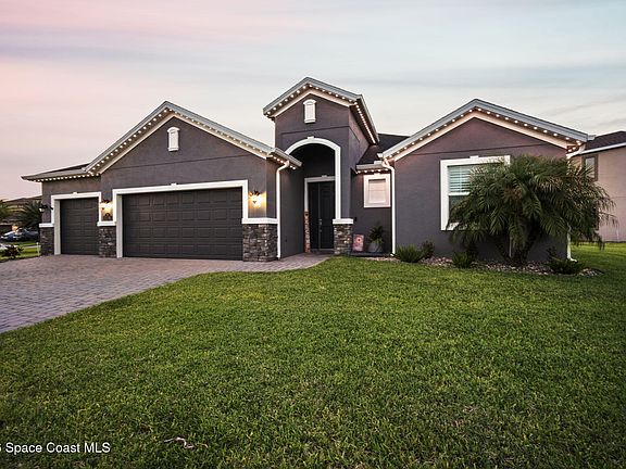 3rd image of 3206 Becorden Way