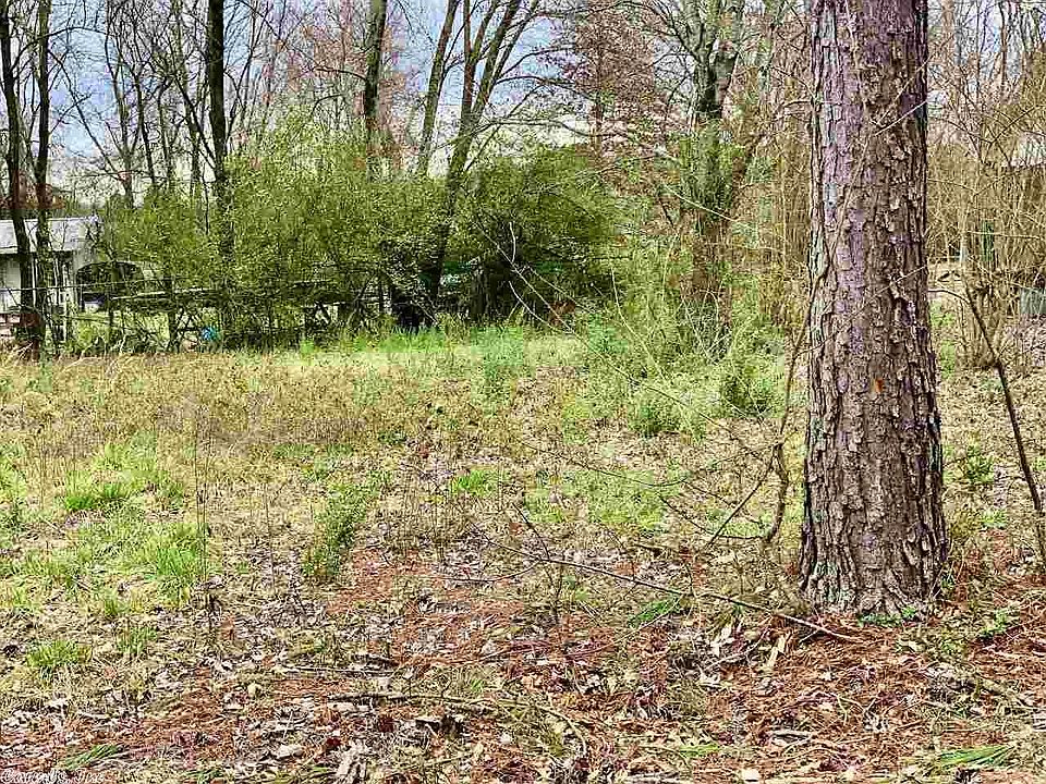 2nd image of 1 Kirby Rd