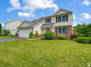 6940 Forest Run Dr, Temperance, MI 48182