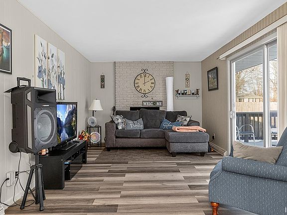 4th image of 410 Aspin Dr
