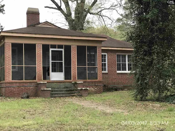 225 Oak Hill Rd, Eastover, SC 29044