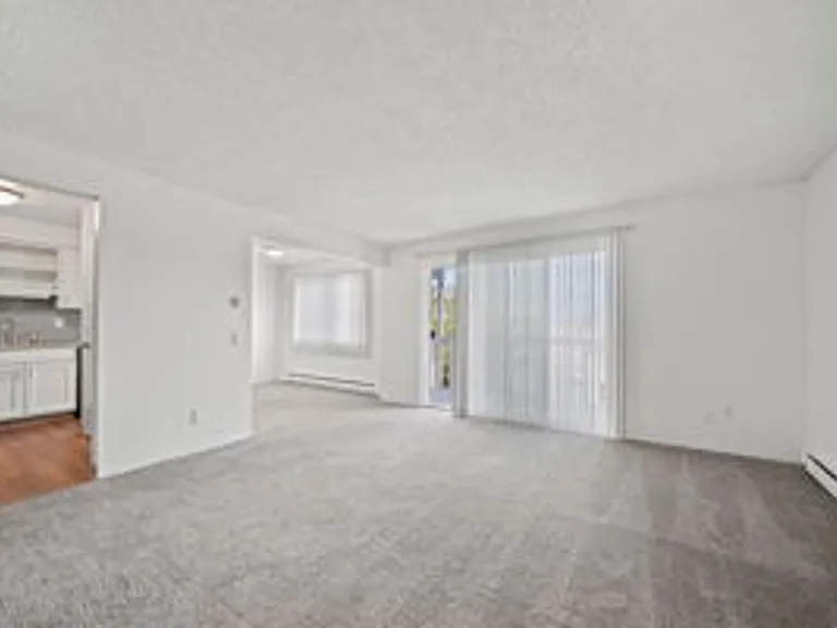 Park Ridge Apartments — Photo 89