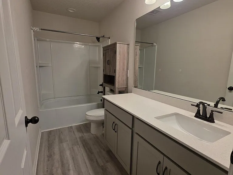 4537 Pine Ridge Pkwy — Photo 15