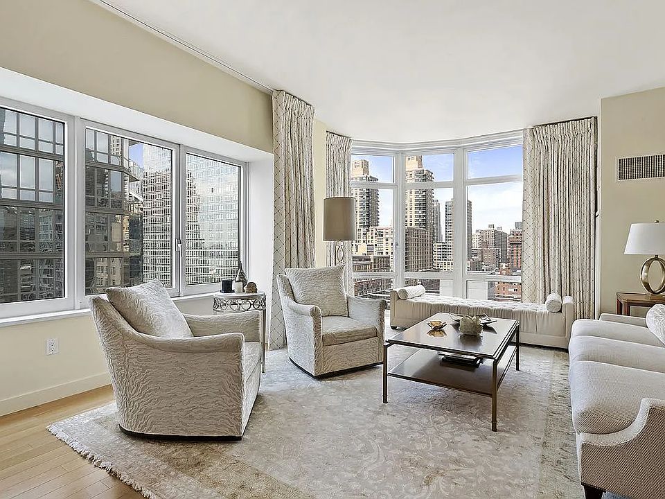 1st image of 555 W 59th St APT 19B