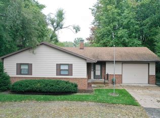 1041 S Park Rd, Schuyler, NE 68661