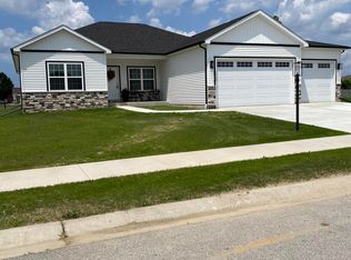 5800 Bleacher Ave, Portage, IN 46368