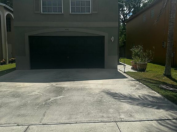 2nd image of 4140 Pine Hollow Circle