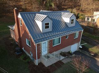 6810 Tunnelview Dr, Pittsburgh, PA 15235
