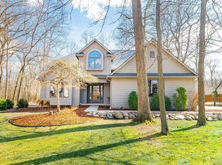 8555 Island Blvd, Grosse Ile, MI 48138