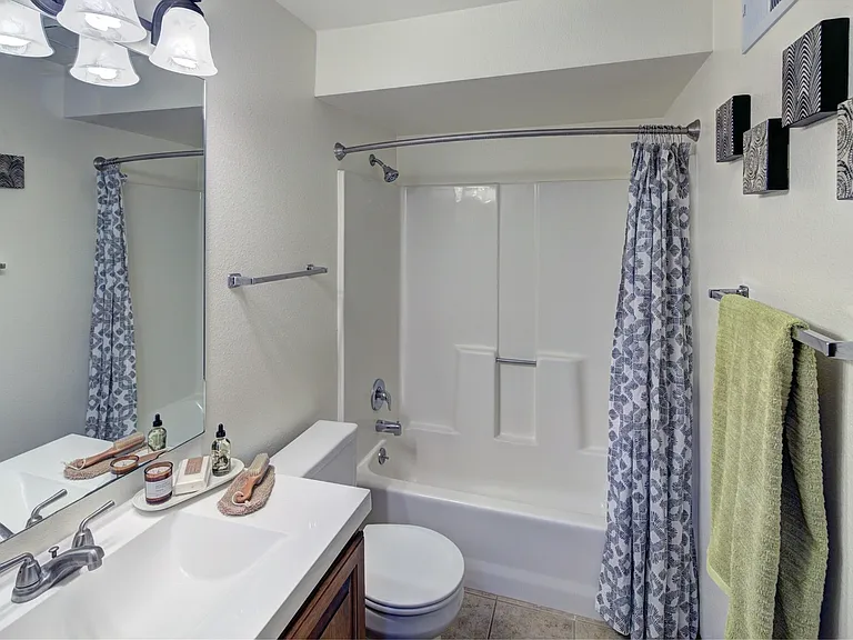 Sauk Creek Apartments — Photo 30