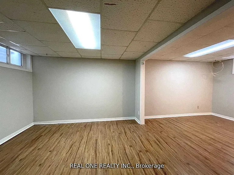 17 Valleycrest Ave — Photo 13