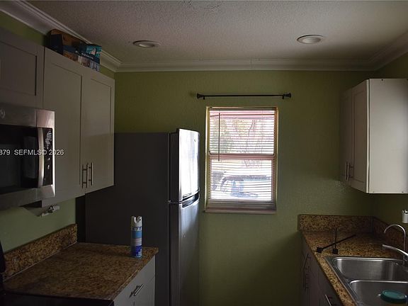 5th image of 2121 NW 26th Ave