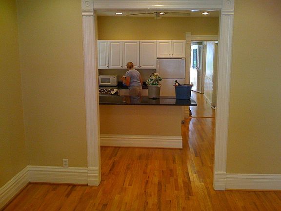 2nd image of 1123 W Belden Ave
