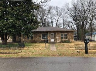 396 W 4th St, Waldron, AR 72958