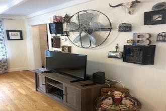 2nd image of 12 Gerry St