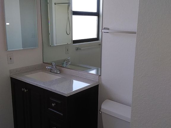 2nd image of 2931 Sombrero Dr Unit B