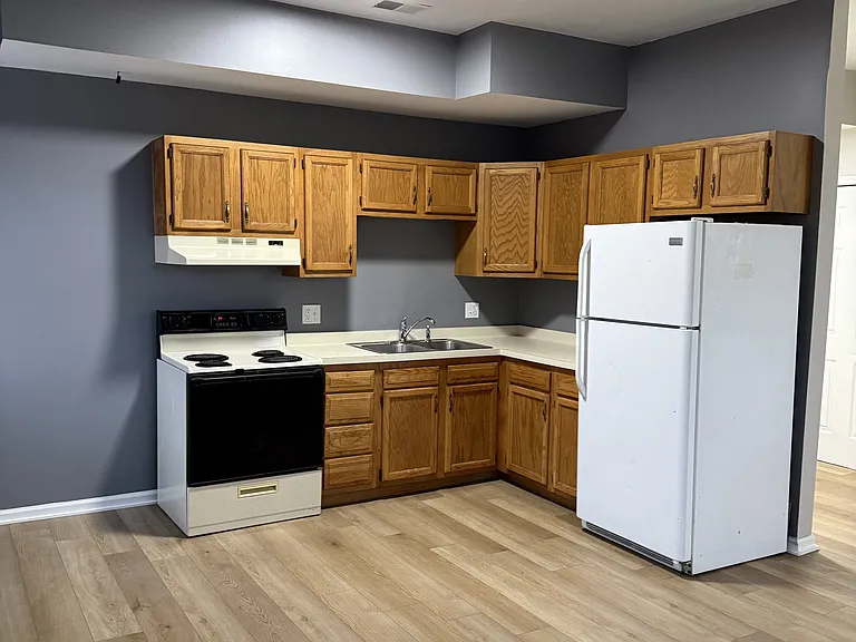 244 E Main St #3 — Photo 3
