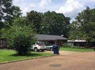 2077 Magnolia Dr, Grenada, MS 38901