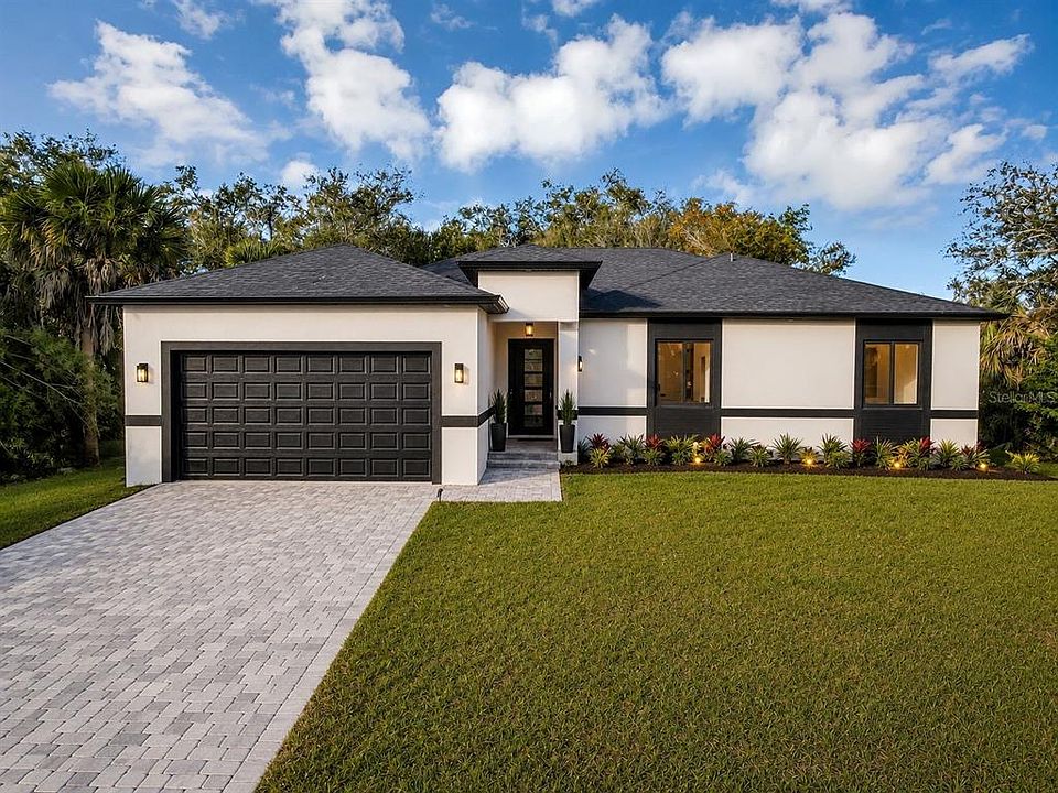 1st image of 493 SYCAMORE