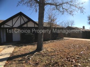 1120 Highpoint Rd, Bedford, TX 76022