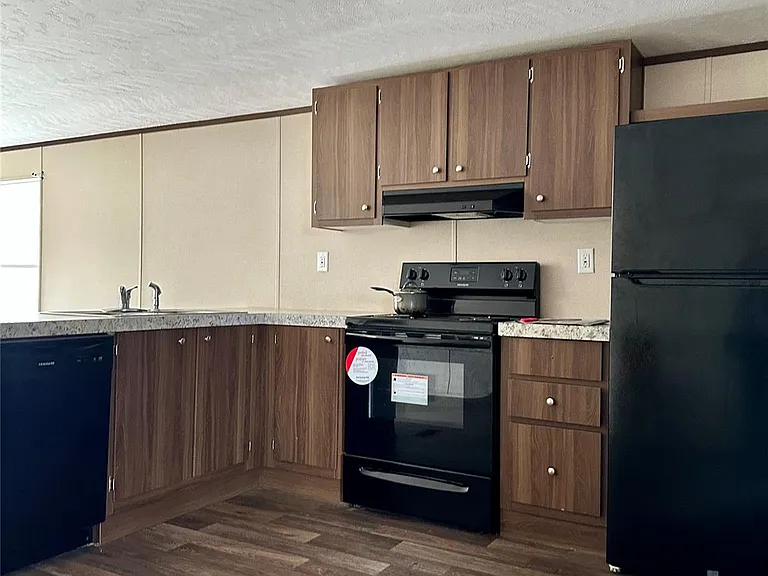 104 Shoshoni Dr — Photo 6