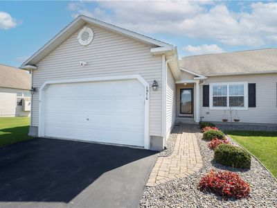 4976 Wintersweet Dr, Liverpool, NY, 13088