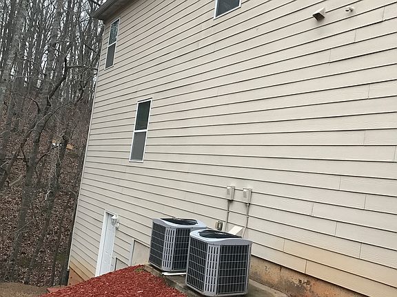 5th image of 1611 Finley Ave